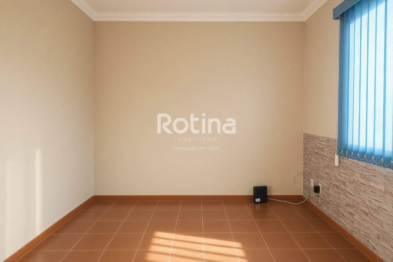 Apartamento à venda, 2 quartos em Uberlândia no bairro Chacaras Tubalina e Quartel no valor de R$ 170.000,00 - Rotina Imobiliária: 