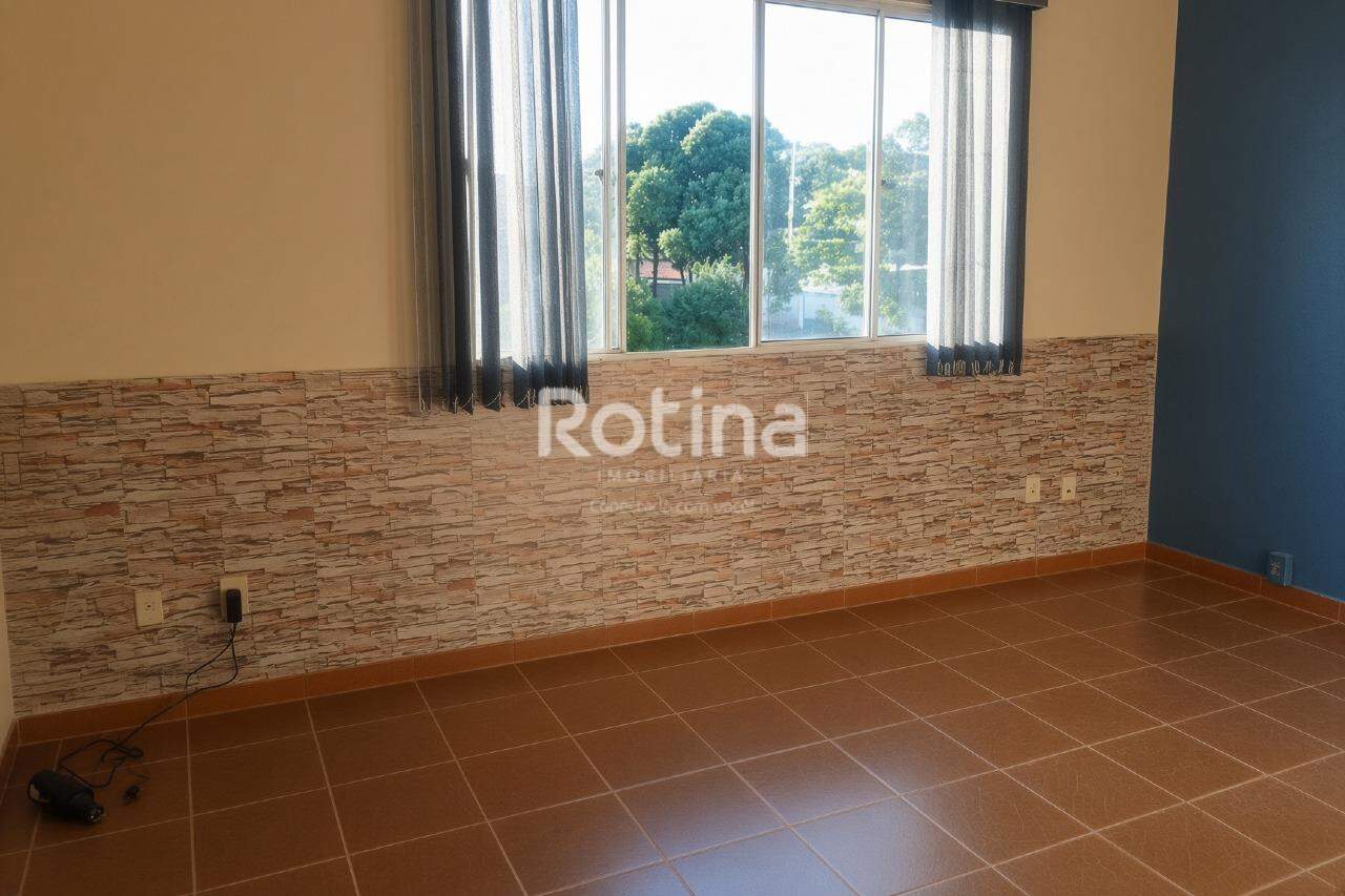Apartamento à venda, 2 quartos em Uberlândia no bairro Chacaras Tubalina e Quartel no valor de R$ 170.000,00 - Rotina Imobiliária: 