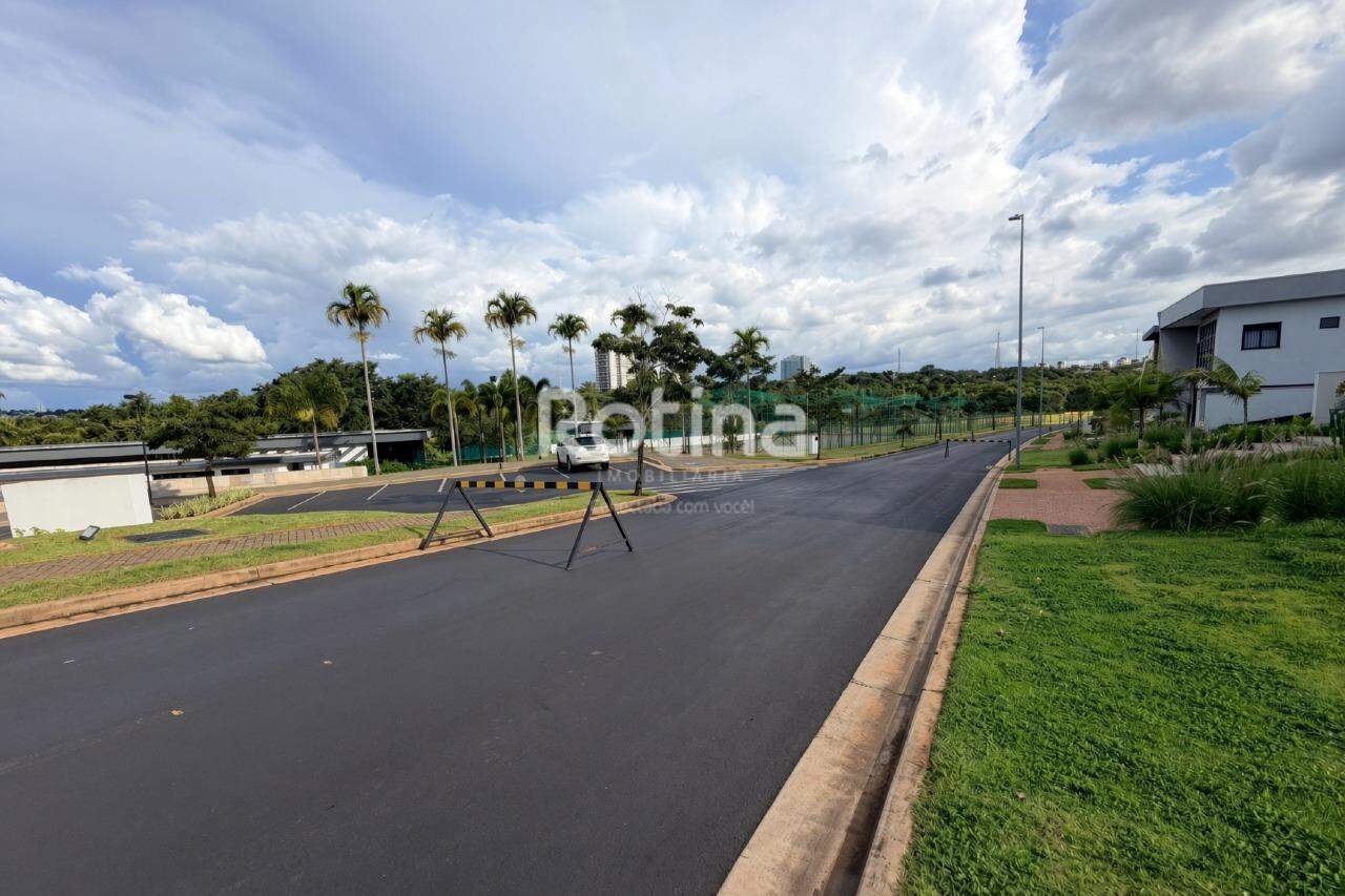 Terreno à venda, em Uberlândia no bairro Granja Marileusa no valor de R$ 670.000,00 - Rotina Imobiliária: 