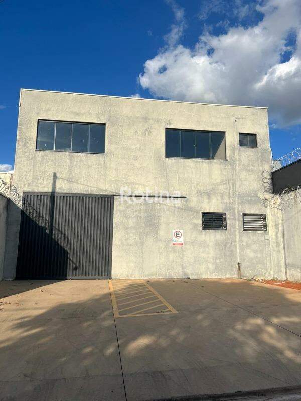 Galpão à venda, em Uberlândia no bairro Loteamento Portal do Vale II no valor de R$ 525.000,00 - Rotina Imobiliária: 