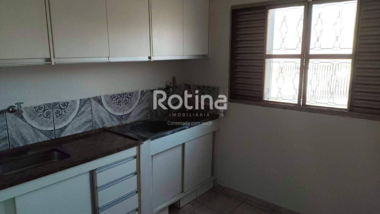Apartamento para alugar, 2 quartos em Uberlândia no bairro Santa Mônica no valor de R$ 1.800,00 - Rotina Imobiliária: 