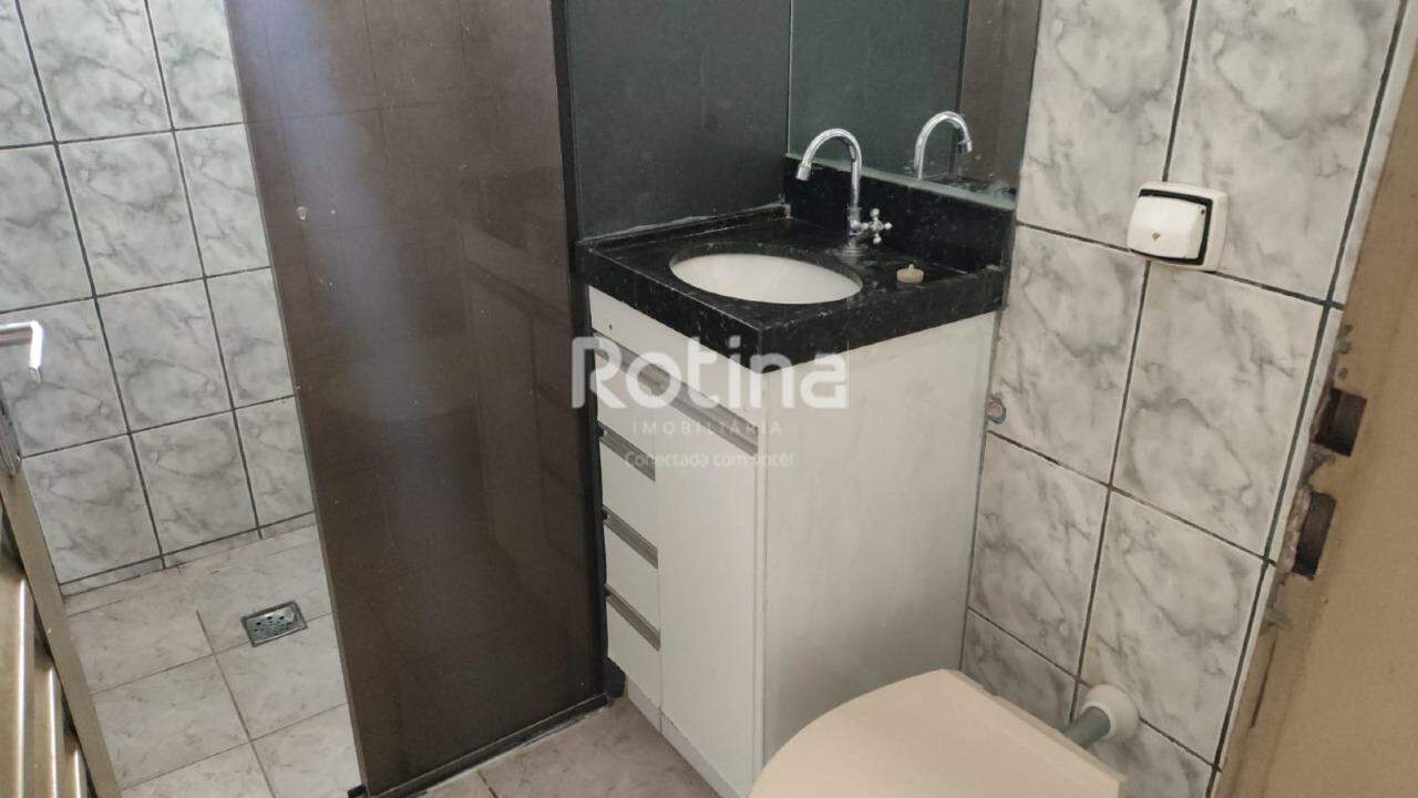 Apartamento para alugar, 2 quartos em Uberlândia no bairro Santa Mônica no valor de R$ 1.800,00 - Rotina Imobiliária: 