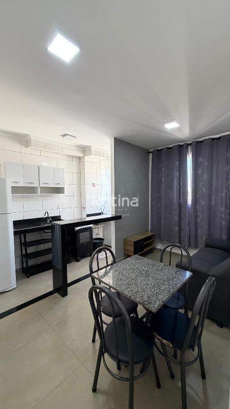 Apartamento para alugar, 2 quartos em Uberlândia no bairro Shopping Park no valor de R$ 1.800,00 - Rotina Imobiliária: 