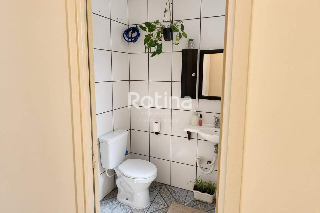 Casa à venda, 4 quartos em Uberlândia no bairro Luizote de Freitas no valor de R$ 250.000,00 - Rotina Imobiliária: 