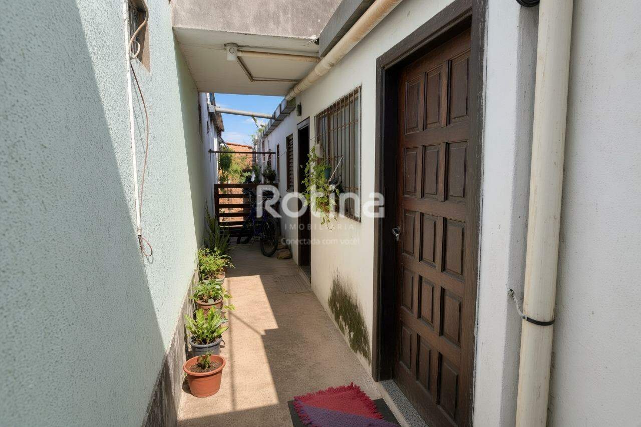 Casa à venda, 4 quartos em Uberlândia no bairro Luizote de Freitas no valor de R$ 250.000,00 - Rotina Imobiliária: 