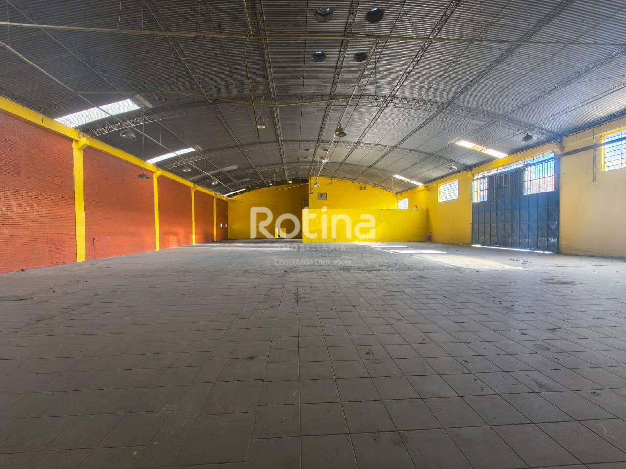 Galpão para alugar, em Uberlândia no bairro Custódio Pereira no valor de R$ 40.000,00 - Rotina Imobiliária: 