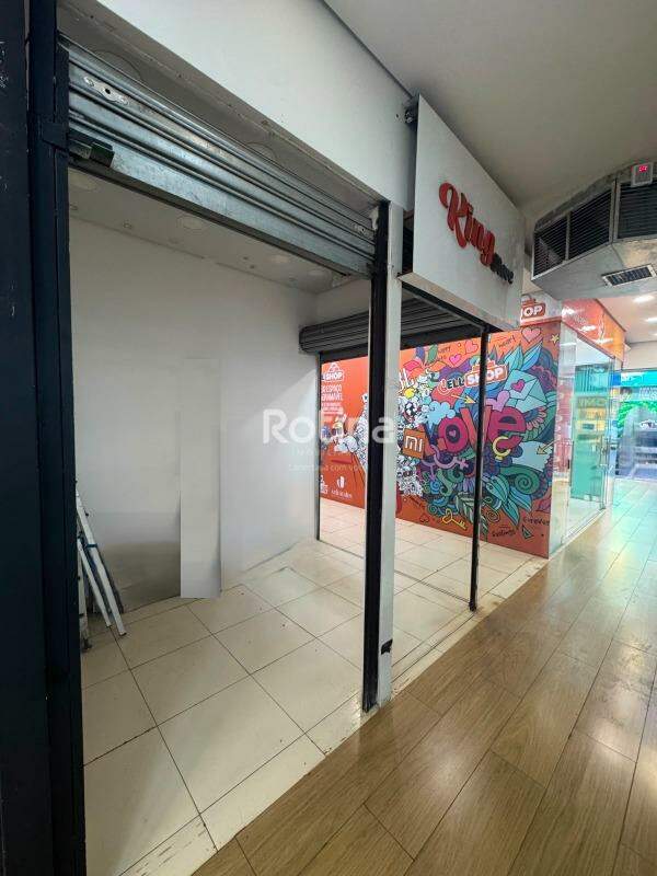 Loja para alugar, em Uberlândia no bairro Centro no valor de R$ 1.600,00 - Rotina Imobiliária: 