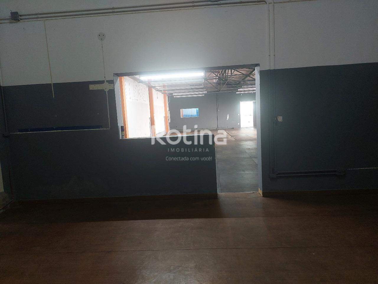 Galpão para alugar, em Uberlândia no bairro Presidente Roosevelt no valor de R$ 5.000,00 - Rotina Imobiliária: 