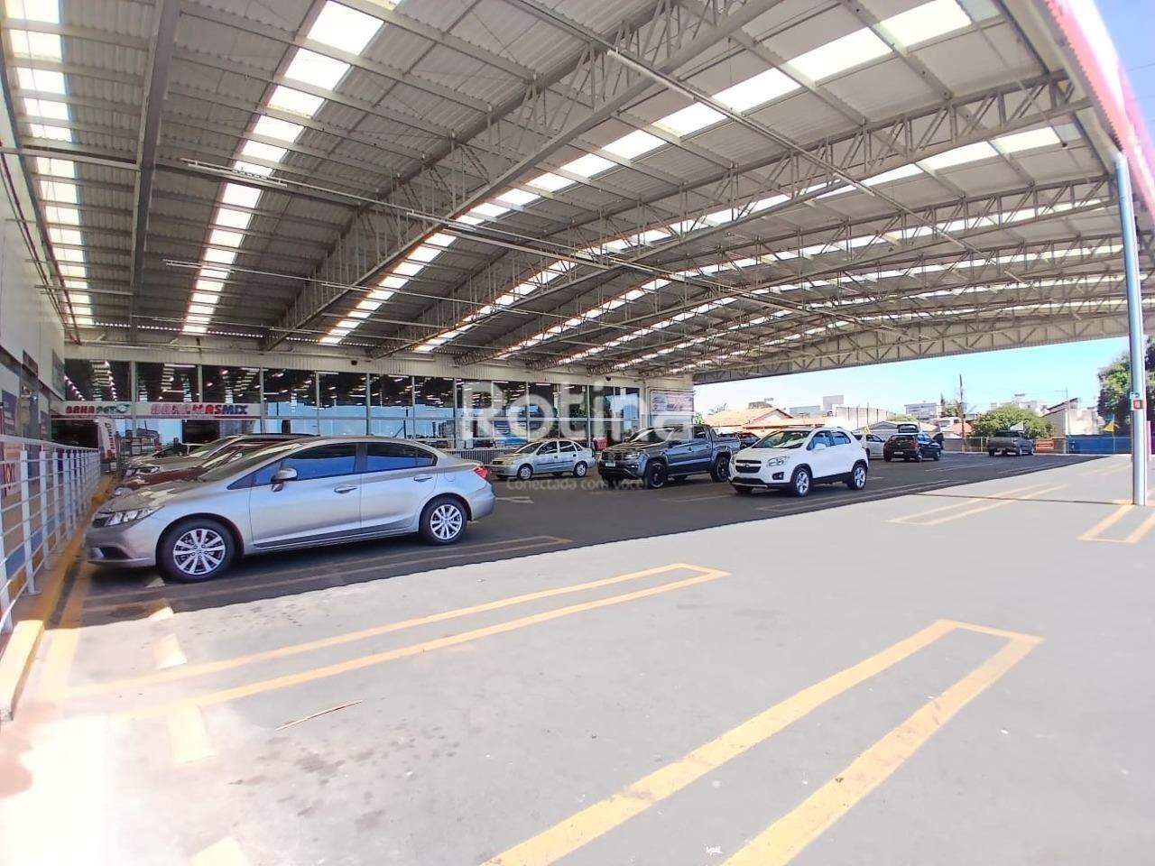 Loja para alugar, em Uberlândia no bairro Santa Mônica no valor de R$ 1.973,40 - Rotina Imobiliária: 