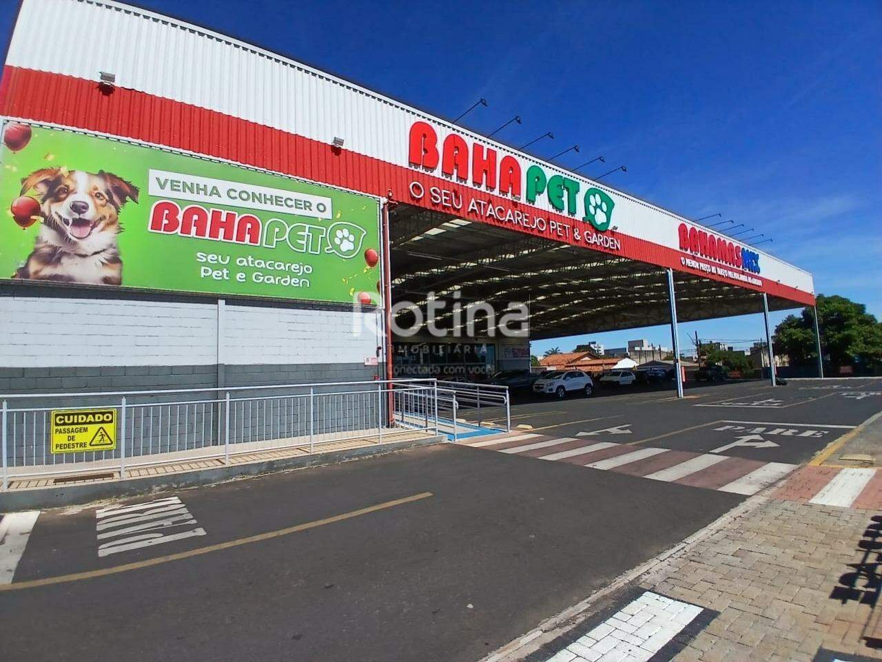 Loja para alugar, em Uberlândia no bairro Santa Mônica no valor de R$ 1.984,80 - Rotina Imobiliária: 
