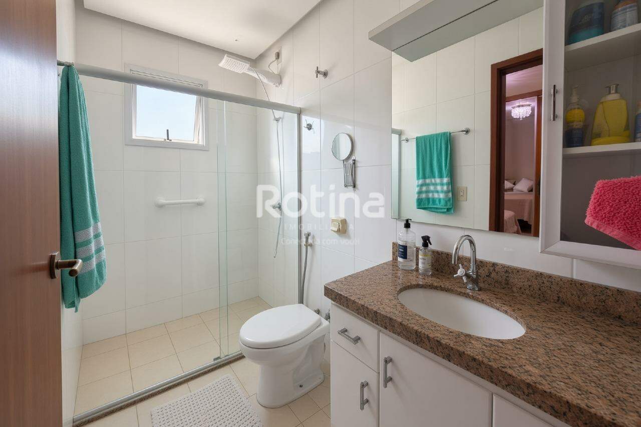 Apartamento à venda, 3 quartos em Uberlândia no bairro Vigilato Pereira no valor de R$ 435.000,00 - Rotina Imobiliária: 