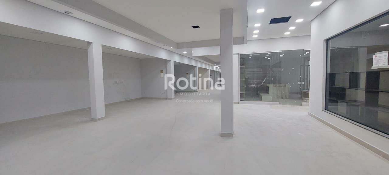 Loja para alugar, em Uberlândia no bairro Luizote de Freitas no valor de R$ 4.500,00 - Rotina Imobiliária: 