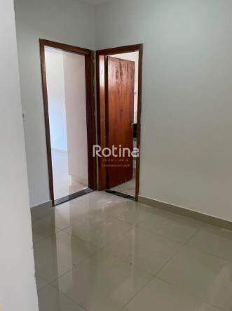 Casa Condomínio Fechado para alugar, 2 quartos em Uberlândia no bairro Jardim Holanda no valor de R$ 2.500,00 - Rotina Imobiliária: 