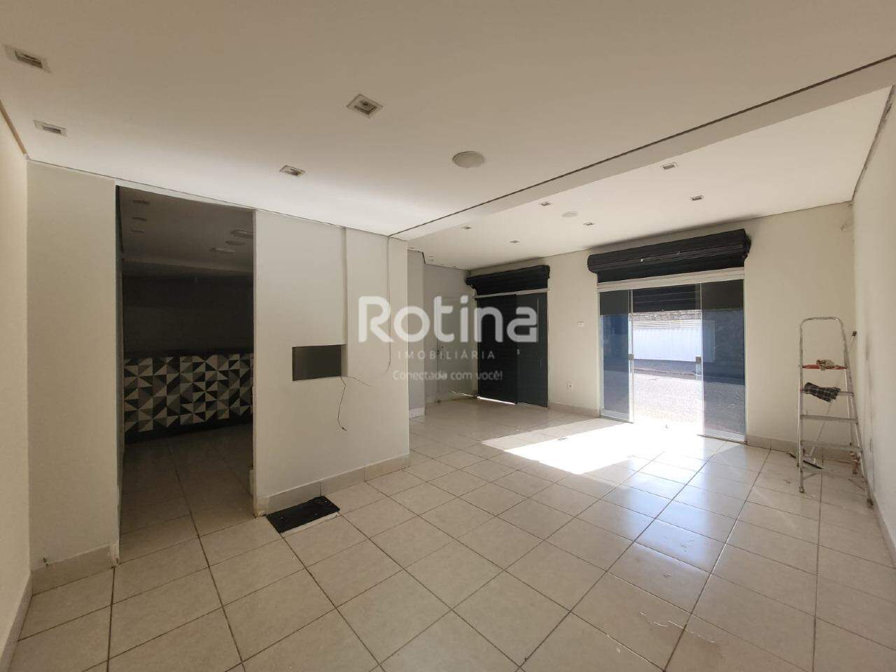 Comercial para alugar, em Uberlândia no bairro Santa Mônica no valor de R$ 2.400,00 - Rotina Imobiliária: 