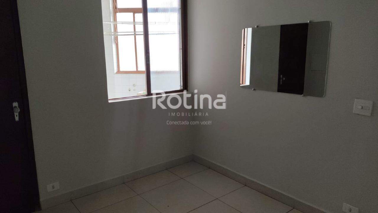 Apartamento para alugar, 3 quartos em Uberlândia no bairro Martins no valor de R$ 1.700,00 - Rotina Imobiliária: 