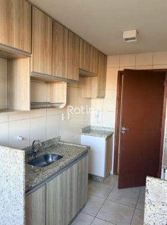 Apartamento para alugar, 3 quartos em Uberlândia no bairro Dona Zulmira no valor de R$ 1.700,00 - Rotina Imobiliária: 