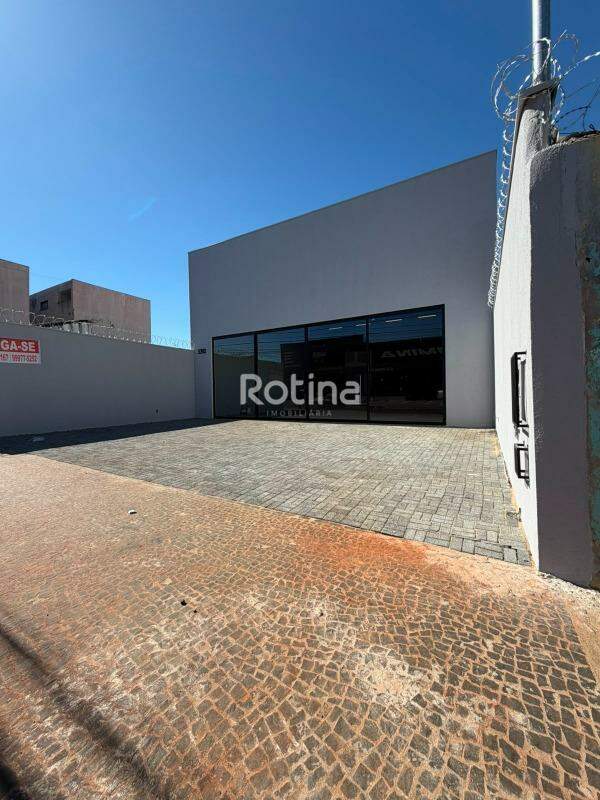 Comercial para alugar, em Uberlândia no bairro Brasil no valor de R$ 9.000,00 - Rotina Imobiliária: 