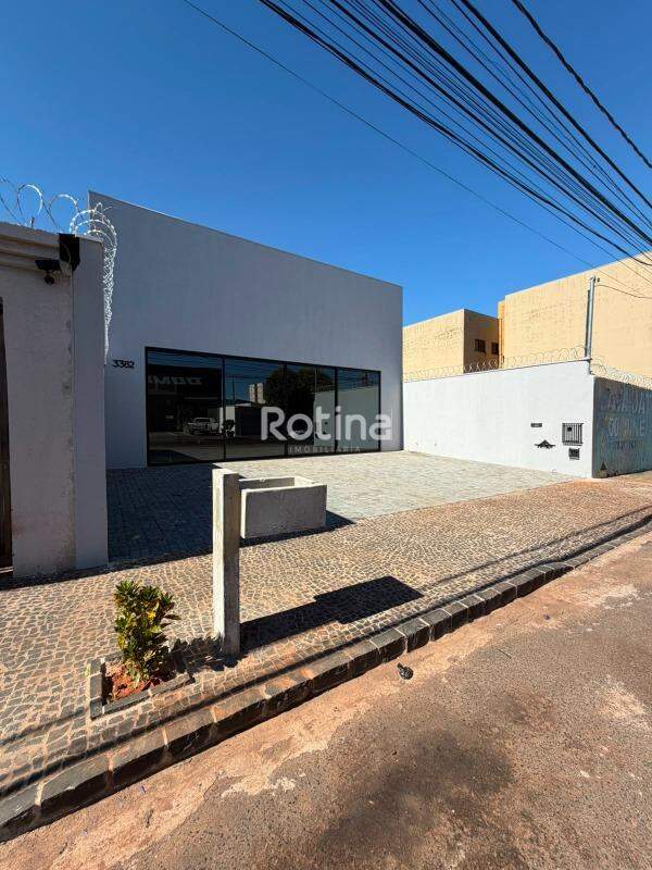 Comercial para alugar, em Uberlândia no bairro Brasil no valor de R$ 9.000,00 - Rotina Imobiliária: 