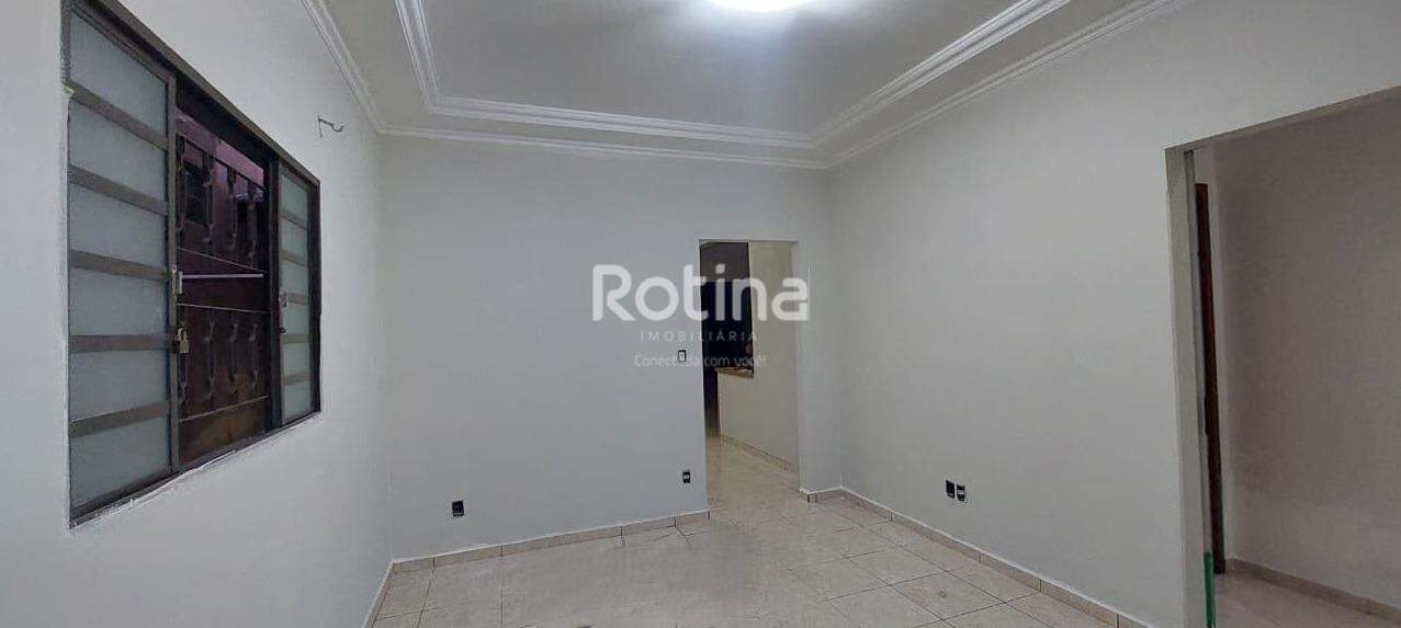 Casa para alugar, 3 quartos em Uberlândia no bairro Segismundo Pereira no valor de R$ 3.800,00 - Rotina Imobiliária: 