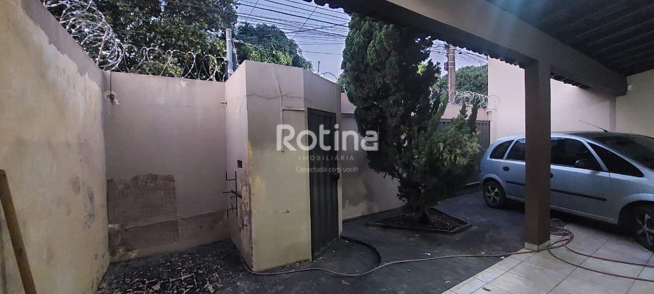 Casa para alugar, 3 quartos em Uberlândia no bairro Segismundo Pereira no valor de R$ 3.800,00 - Rotina Imobiliária: 