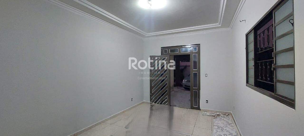 Casa para alugar, 3 quartos em Uberlândia no bairro Segismundo Pereira no valor de R$ 3.800,00 - Rotina Imobiliária: 