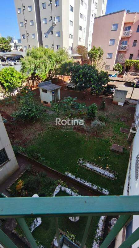 Apartamento à venda, 2 quartos em Uberlândia no bairro Jardim Patrícia no valor de R$ 275.000,00 - Rotina Imobiliária: sacada vista