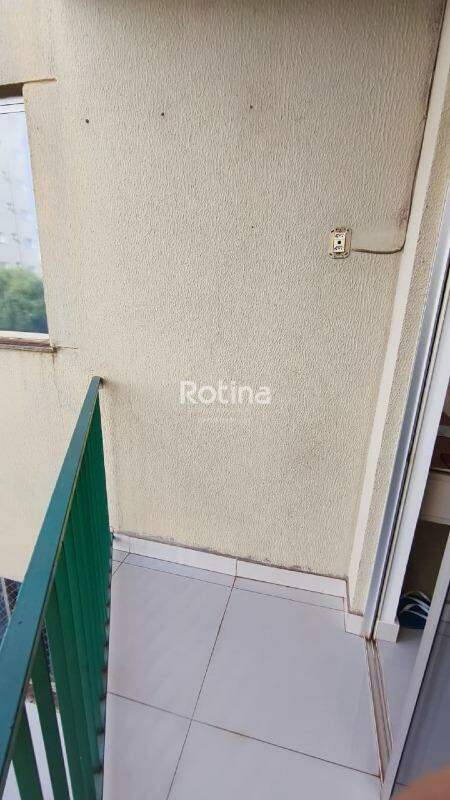 Apartamento à venda, 2 quartos em Uberlândia no bairro Jardim Patrícia no valor de R$ 275.000,00 - Rotina Imobiliária: sacada