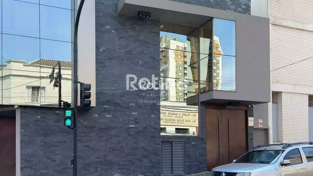 Sala para alugar, em Uberlândia no bairro Centro no valor de R$ 18.500,00 - Rotina Imobiliária: 