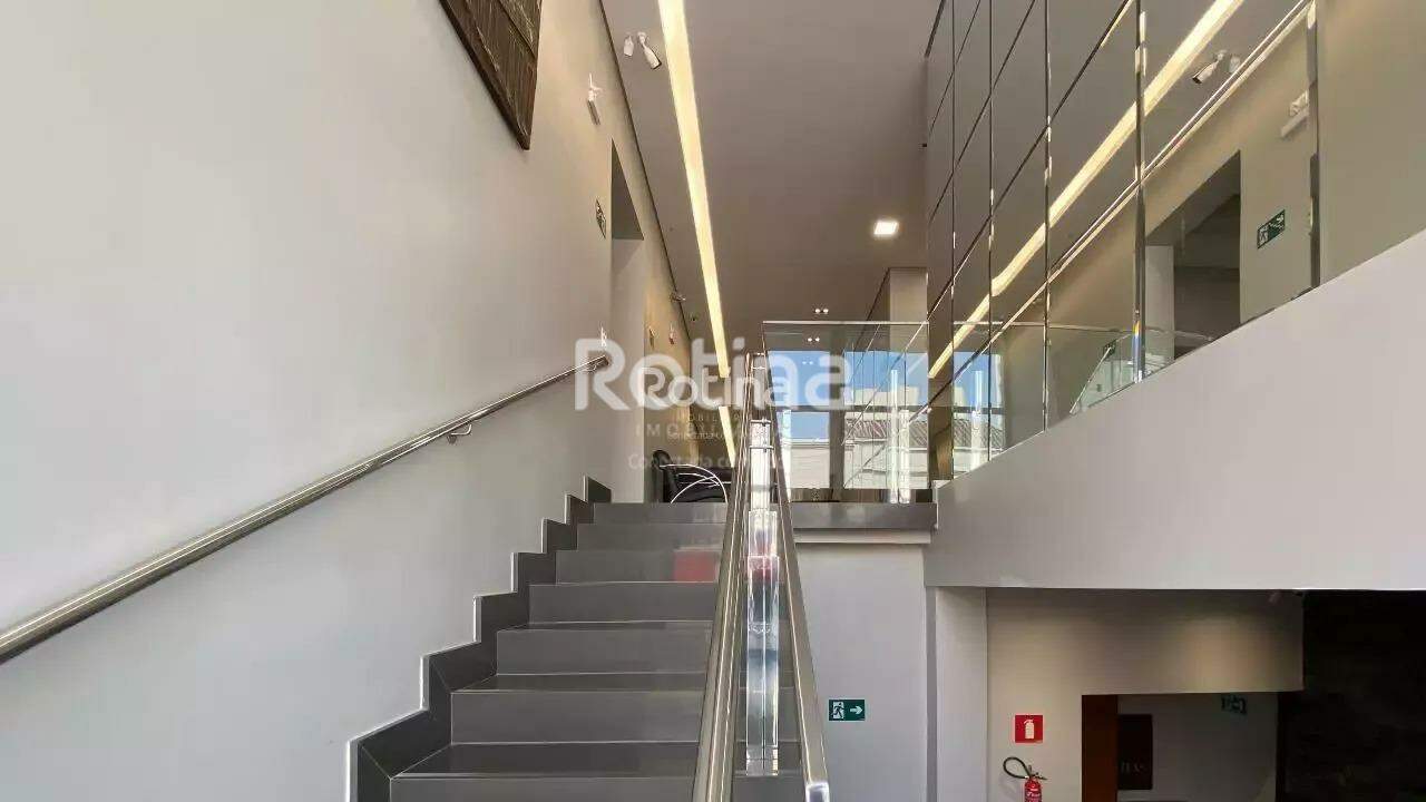 Sala para alugar, em Uberlândia no bairro Centro no valor de R$ 18.500,00 - Rotina Imobiliária: 