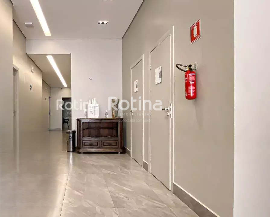 Sala para alugar, em Uberlândia no bairro Centro no valor de R$ 18.500,00 - Rotina Imobiliária: 