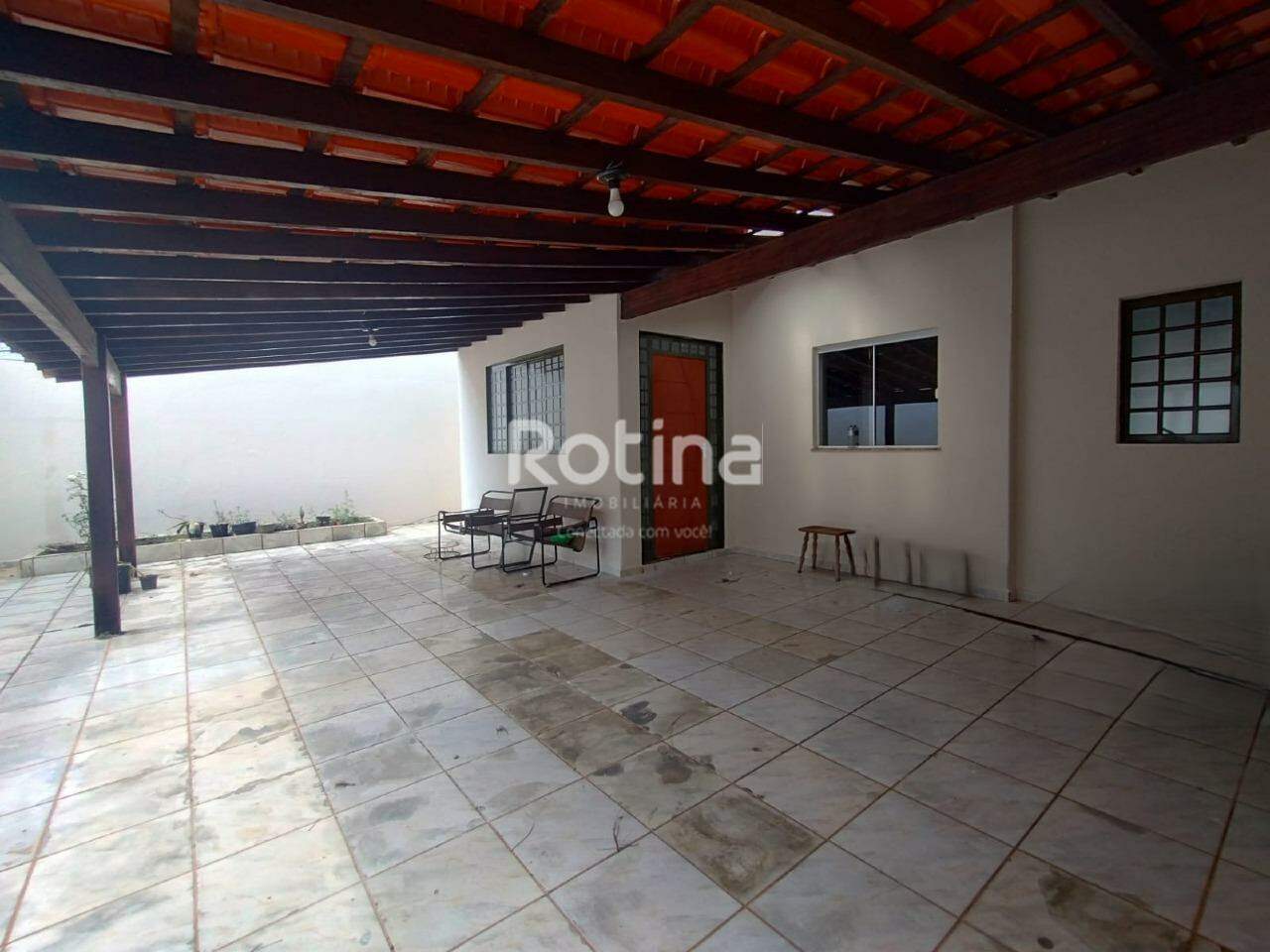 Casa para alugar, 4 quartos em Uberlândia no bairro Santa Luzia no valor de R$ 2.500,00 - Rotina Imobiliária: 