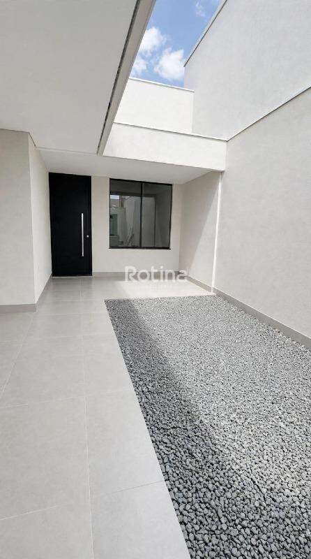 Casa à venda, 3 quartos em Uberlândia no bairro Cidade Jardim no valor de R$ 900.000,00 - Rotina Imobiliária: 