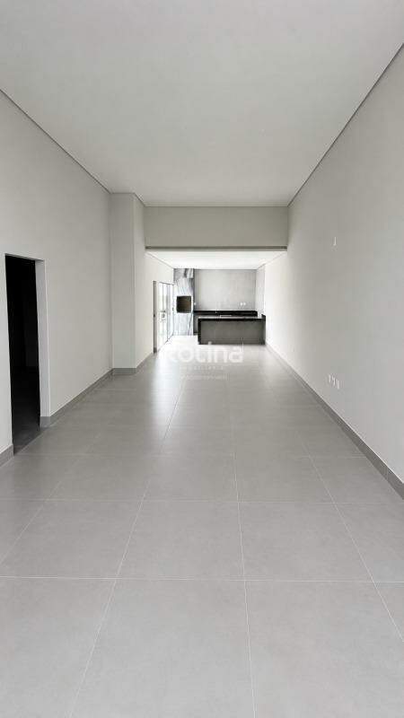 Casa à venda, 3 quartos em Uberlândia no bairro Cidade Jardim no valor de R$ 900.000,00 - Rotina Imobiliária: 