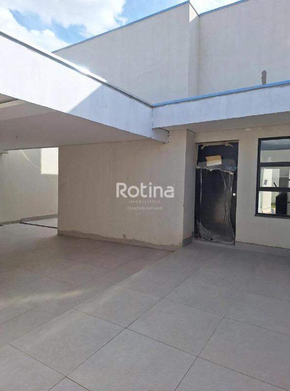Casa à venda, 3 quartos em Uberlândia no bairro Jardim Europa no valor de R$ 600.000,00 - Rotina Imobiliária: 
