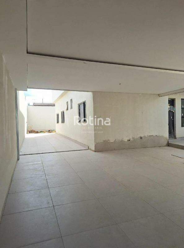 Casa à venda, 3 quartos em Uberlândia no bairro Jardim Europa no valor de R$ 600.000,00 - Rotina Imobiliária: 