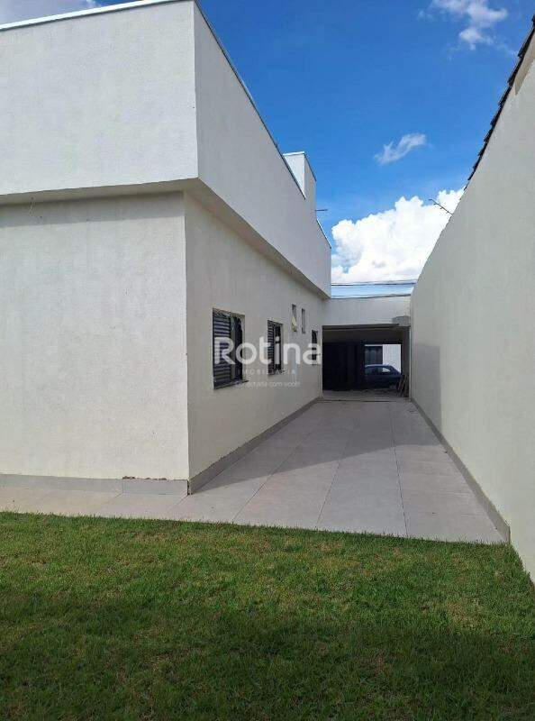 Casa à venda, 3 quartos em Uberlândia no bairro Jardim Europa no valor de R$ 600.000,00 - Rotina Imobiliária: 