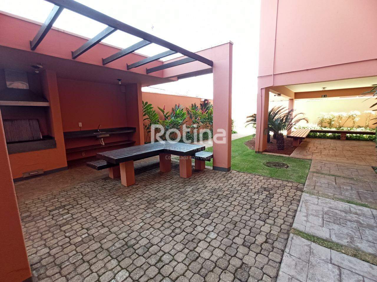 Apartamento para alugar, 3 quartos em Uberlândia no bairro Saraiva no valor de R$ 2.500,00 - Rotina Imobiliária: 