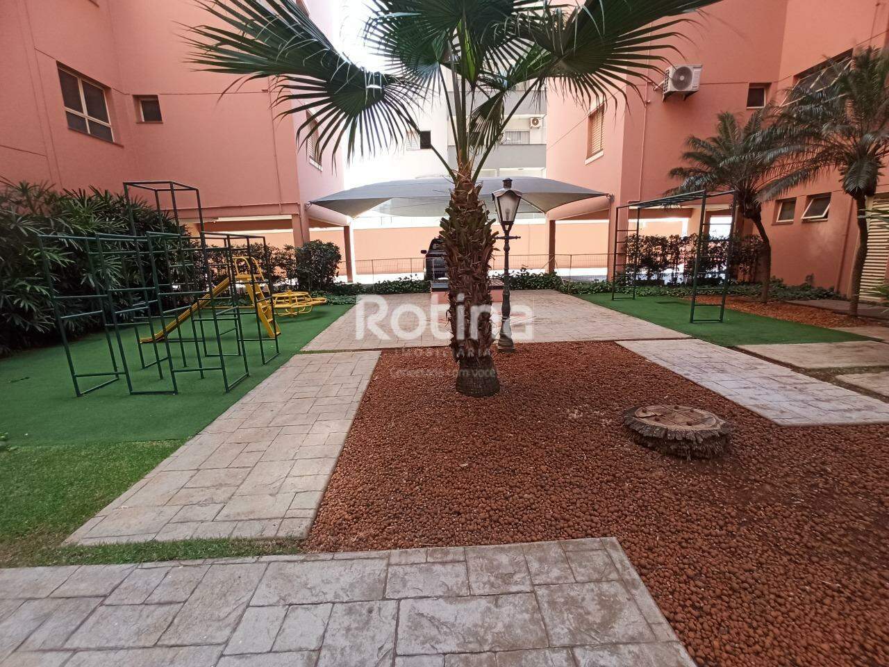 Apartamento para alugar, 3 quartos em Uberlândia no bairro Saraiva no valor de R$ 2.500,00 - Rotina Imobiliária: 