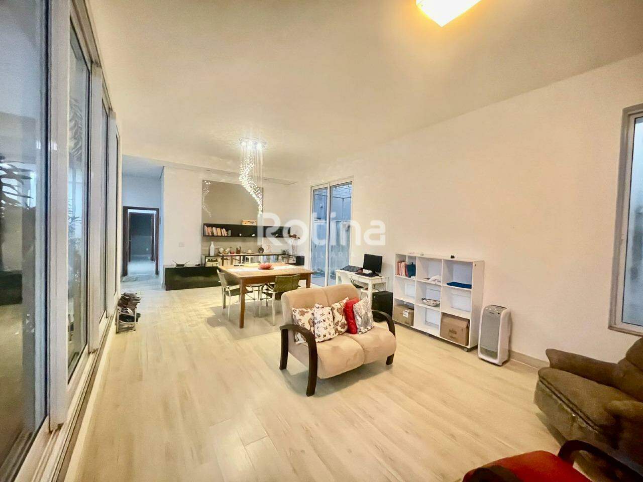 Casa à venda, 3 quartos em Uberlândia no bairro Cond. Paradiso Ecologico no valor de R$ 2.200.000,00 - Rotina Imobiliária: 
