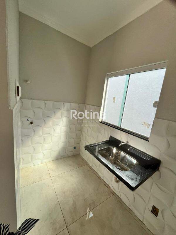 Casa à venda, 3 quartos em Uberlândia no bairro Pampulha no valor de R$ 850.000,00 - Rotina Imobiliária: 
