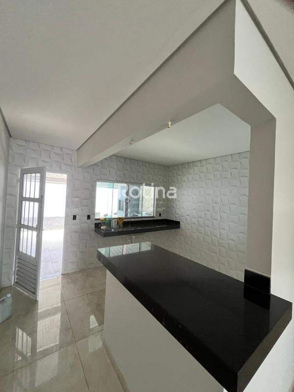Casa à venda, 3 quartos em Uberlândia no bairro Pampulha no valor de R$ 850.000,00 - Rotina Imobiliária: 