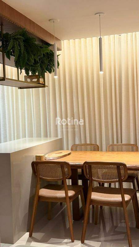 Apartamento à venda, 3 quartos em Uberlândia no bairro Santa Mônica no valor de R$ 1.200.000,00 - Rotina Imobiliária: 