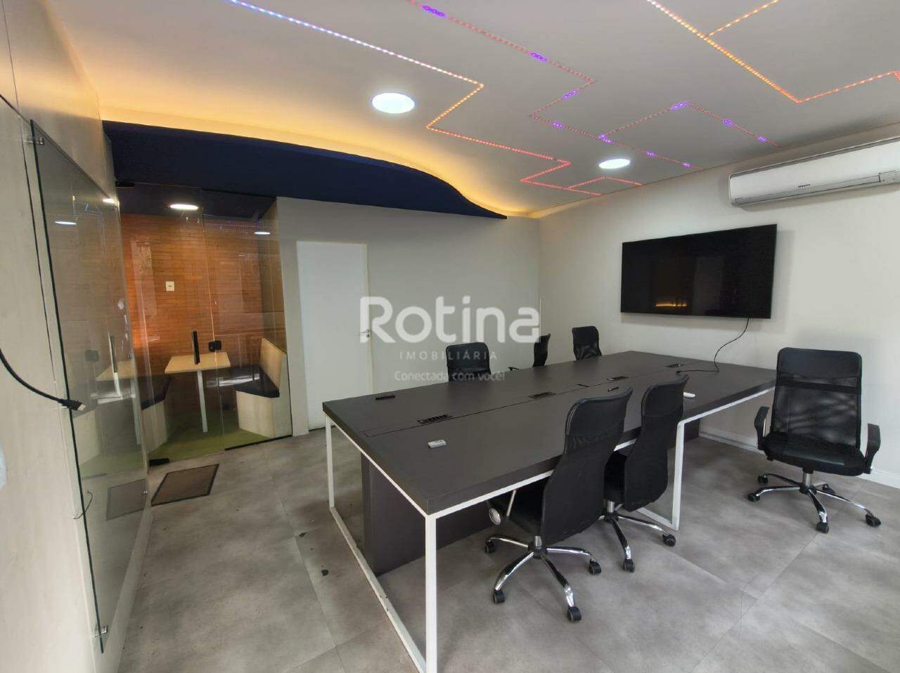 Sala para alugar, em Uberlândia no bairro Morada da Colina no valor de R$ 4.000,00 - Rotina Imobiliária: 