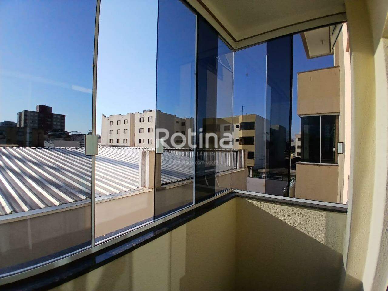 Apartamento para alugar, 3 quartos em Uberlândia no bairro Nossa Senhora Aparecida no valor de R$ 2.500,00 - Rotina Imobiliária: 