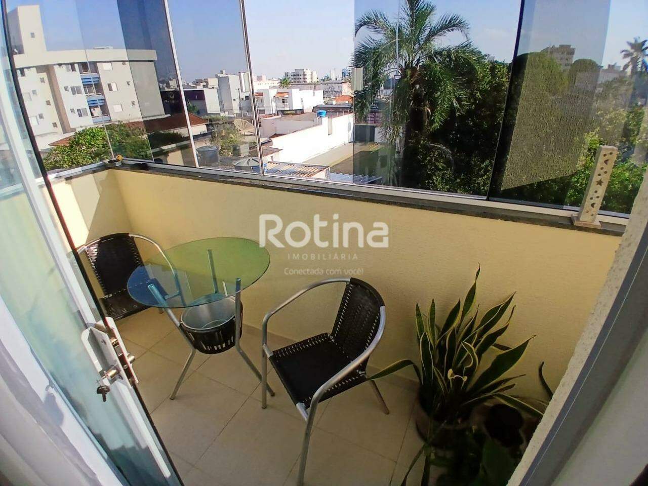 Apartamento para alugar, 3 quartos em Uberlândia no bairro Nossa Senhora Aparecida no valor de R$ 2.500,00 - Rotina Imobiliária: 