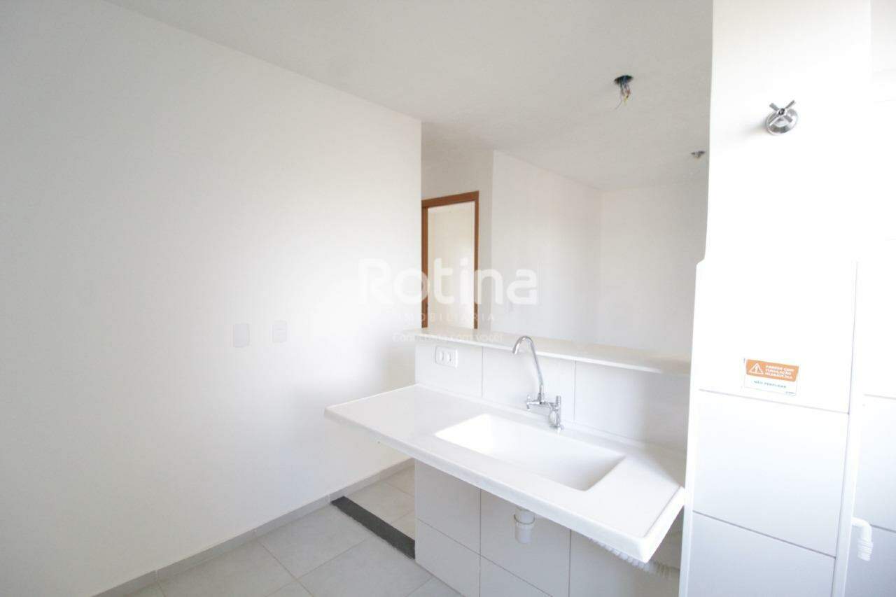 Apartamento à venda, 2 quartos em Uberlândia no bairro Chacaras Tubalina e Quartel no valor de R$ 170.000,00 - Rotina Imobiliária: 