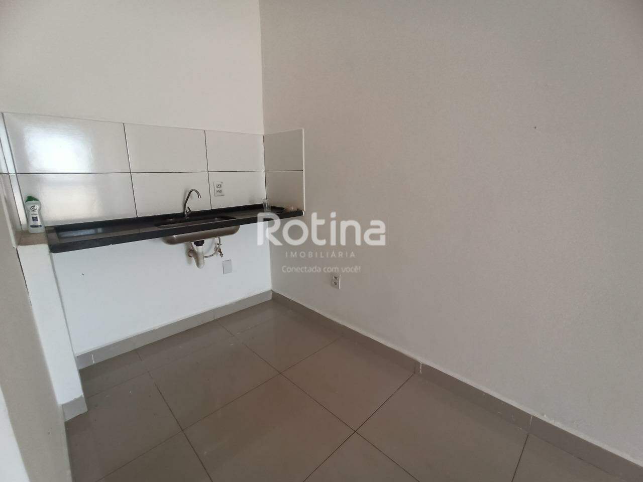 Loja para alugar, em Uberlândia no bairro Loteamento Residencial Pequis no valor de R$ 1.400,00 - Rotina Imobiliária: 