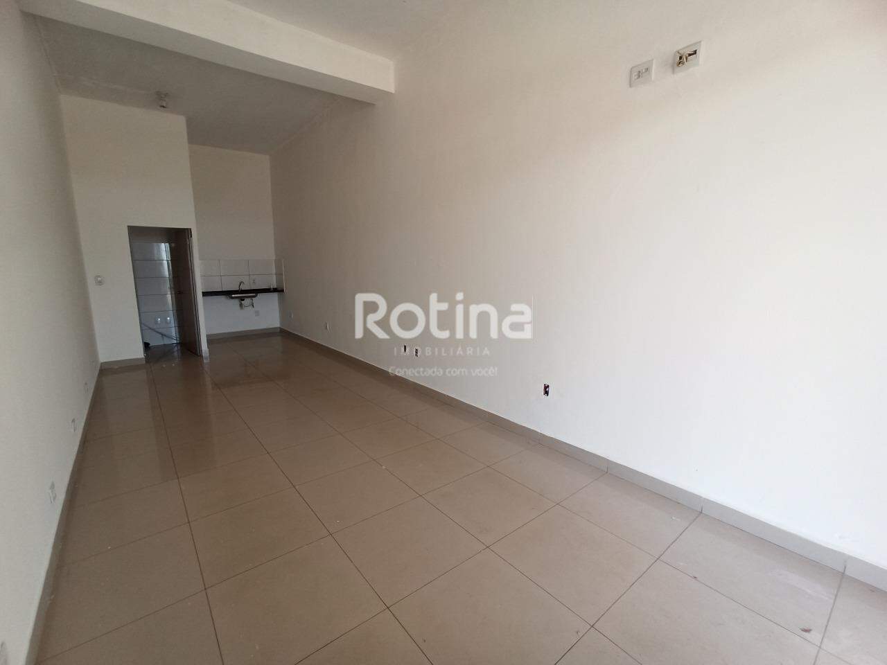 Loja para alugar, em Uberlândia no bairro Loteamento Residencial Pequis no valor de R$ 1.400,00 - Rotina Imobiliária: 