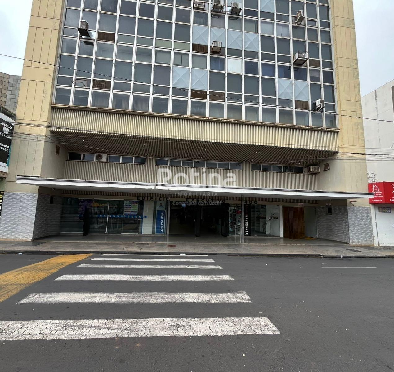 Sala para alugar, em Uberlândia no bairro Centro no valor de R$ 1.000,00 - Rotina Imobiliária: 