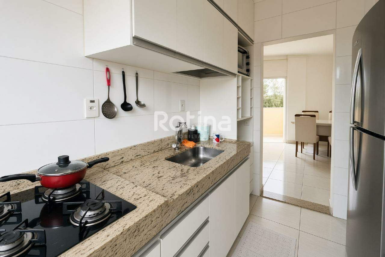 Apartamento à venda, 2 quartos em Uberlândia no bairro Santa Mônica no valor de R$ 380.000,00 - Rotina Imobiliária: 
